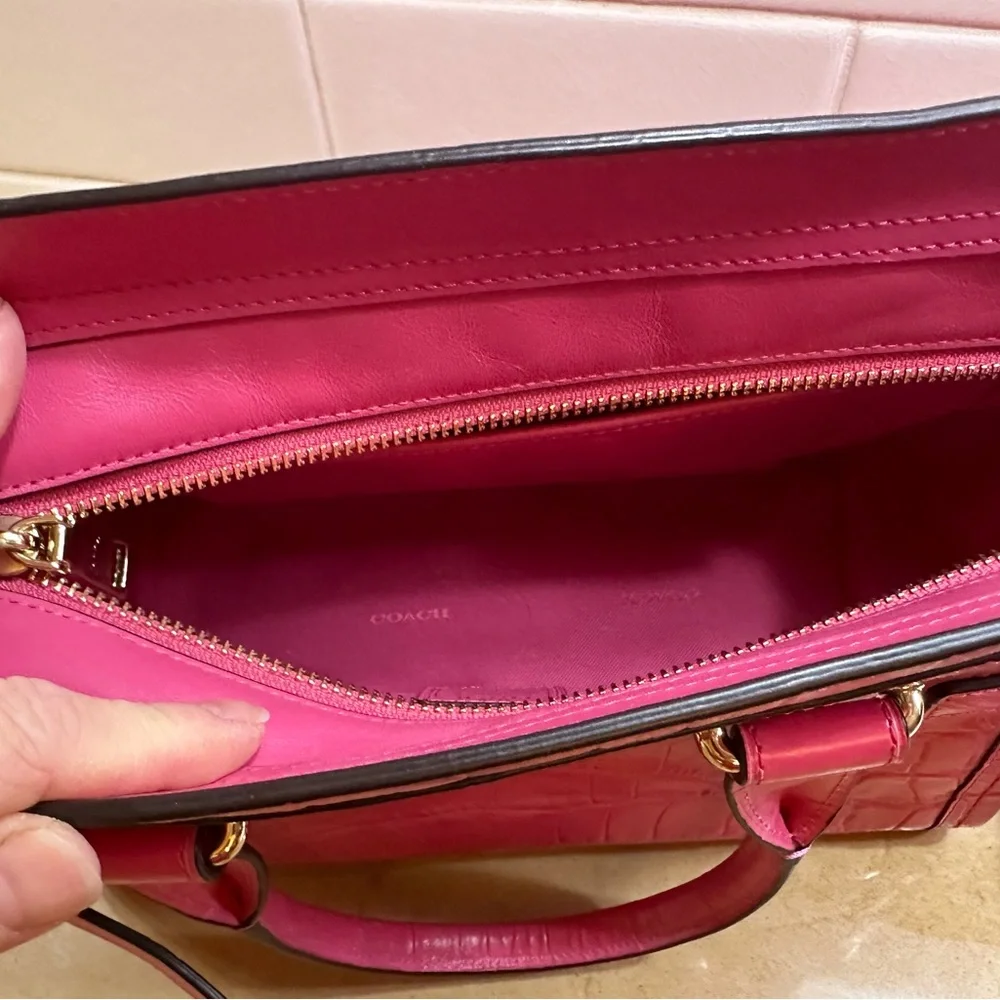 NWT Coach Swagger 27 Dahlia Pink Croc-Embossed crossbody purse/satchel. - Picture 12 of 12